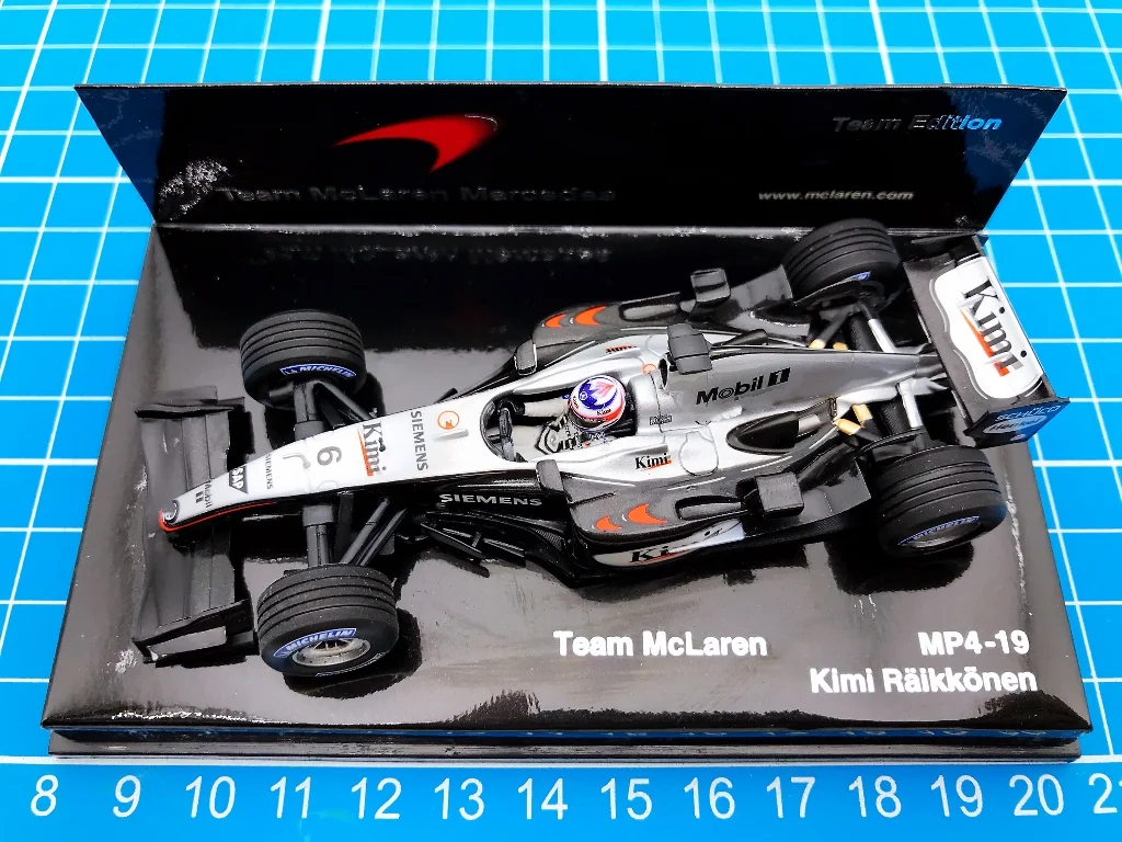 Minichamps 1:43 F1 MP4-19 2004 Kimi Raikkonen McLaren Edition Simulation Лимитированная серия Статическая Модель Автомобиля Из Смолы, Игрушка в подарок